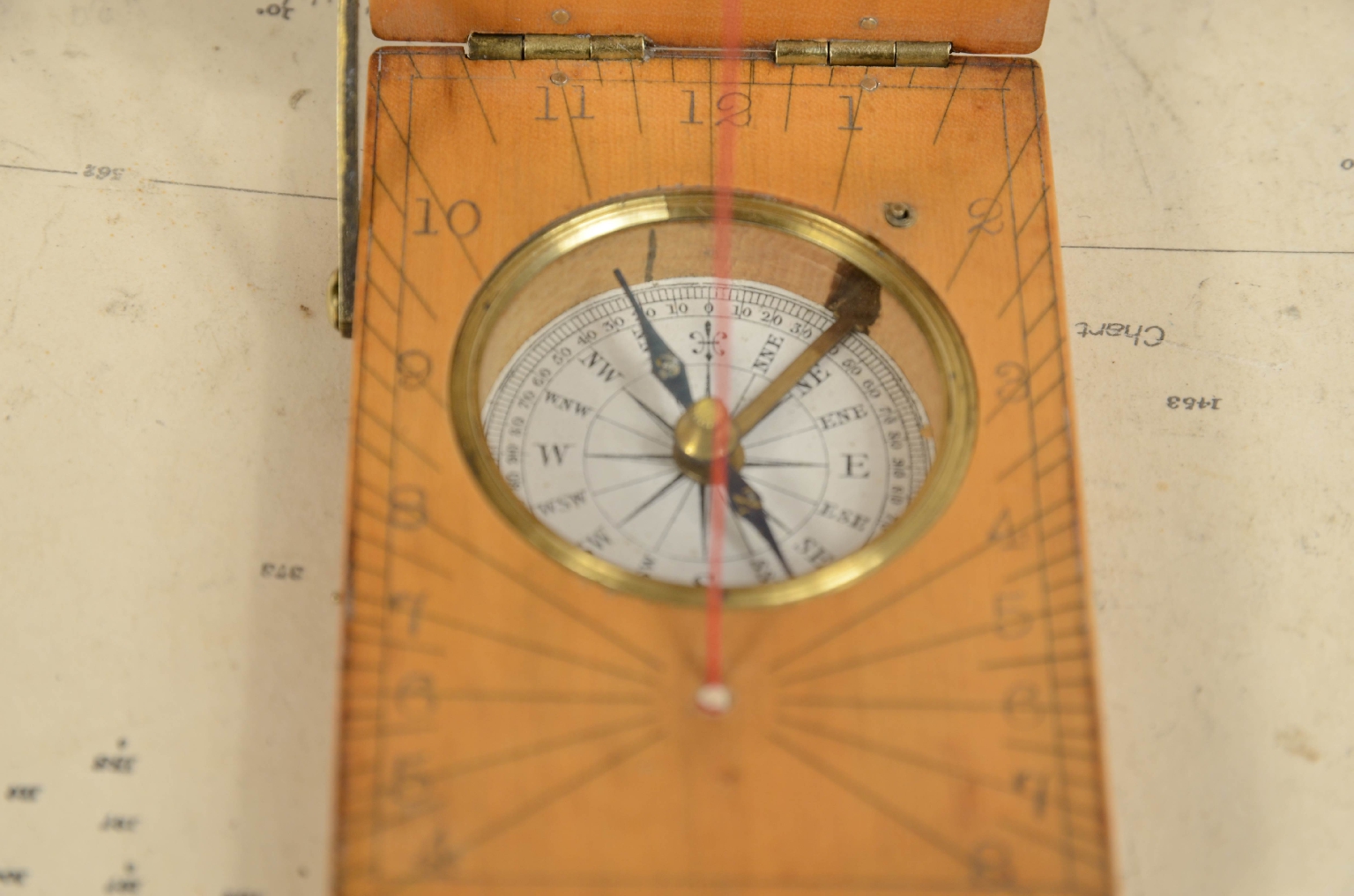 Antique measuring instruments/7764-Sundial