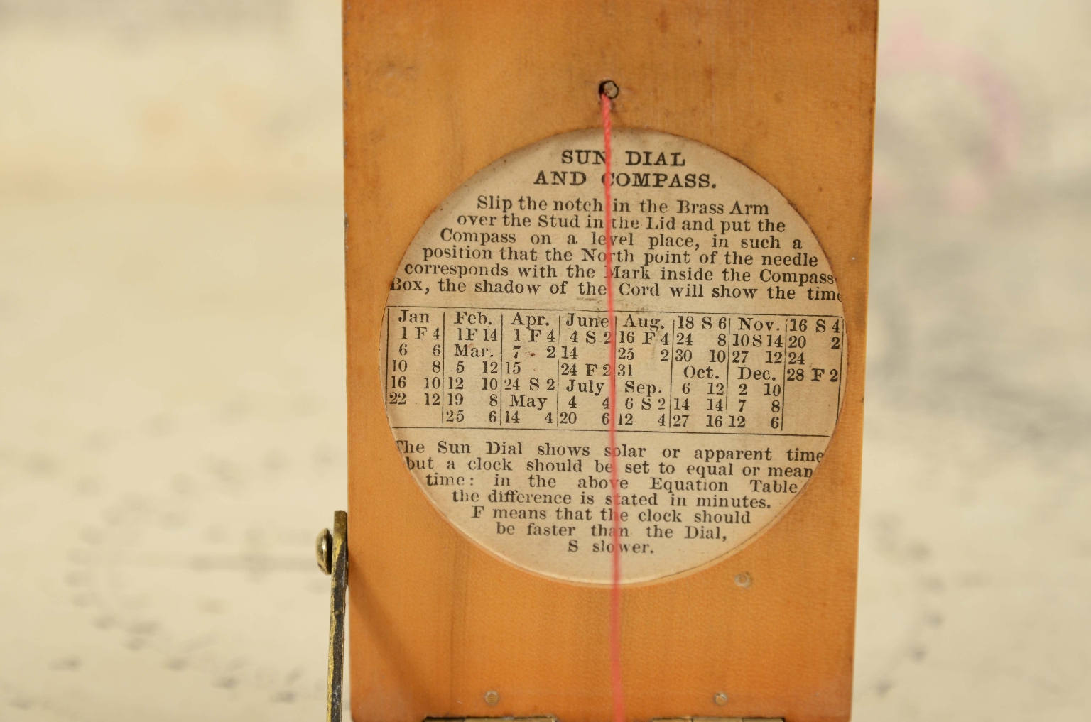 Antique measuring instruments/7764-Sundial