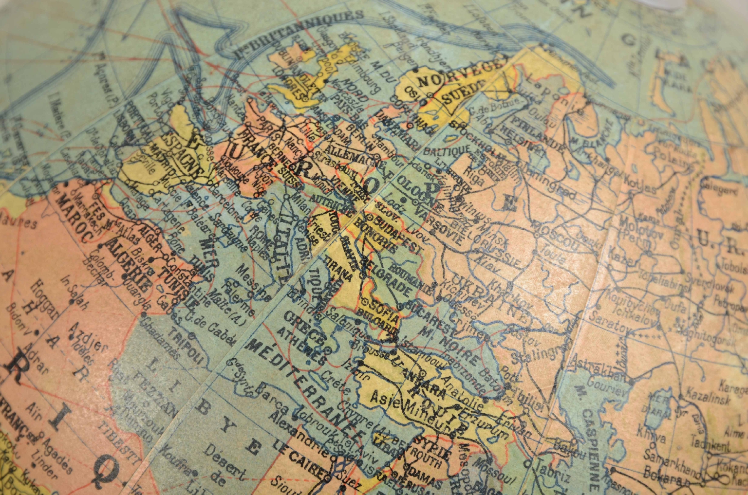 Antique globes-world maps/7785-Terrestrial Globe