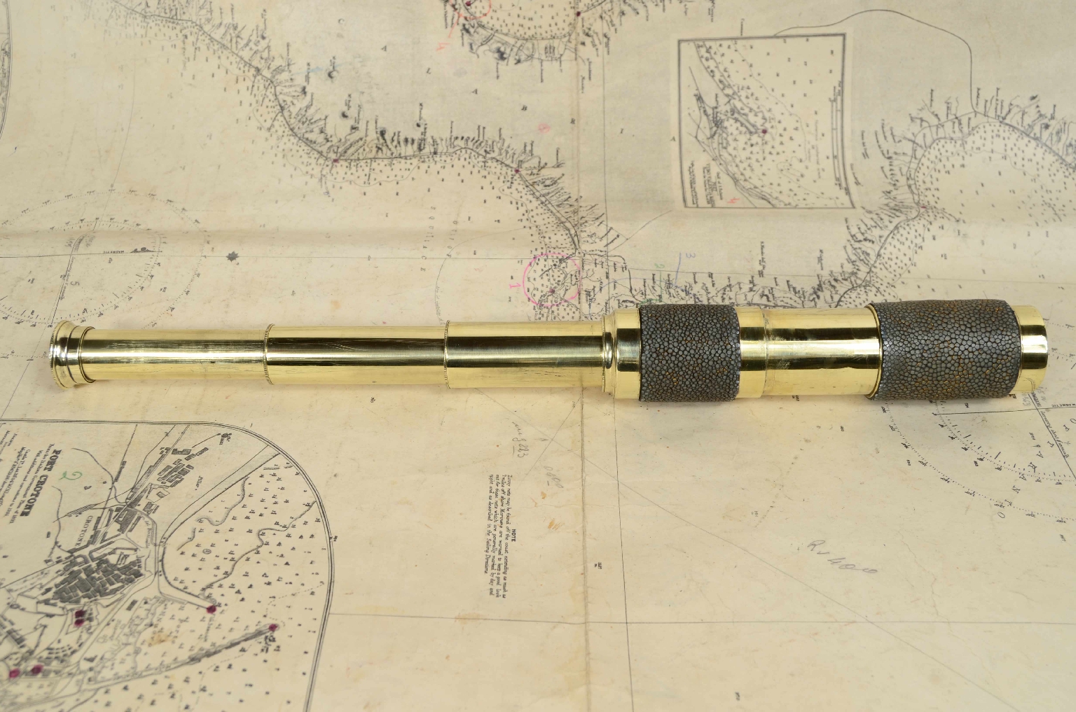 Nautical antiques/7835-Antique Telescope