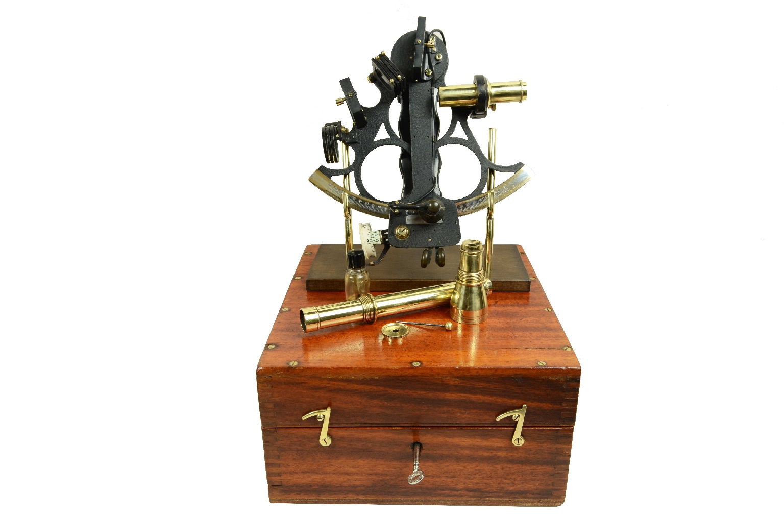 Nautical antiques/7869-Antique Sextant