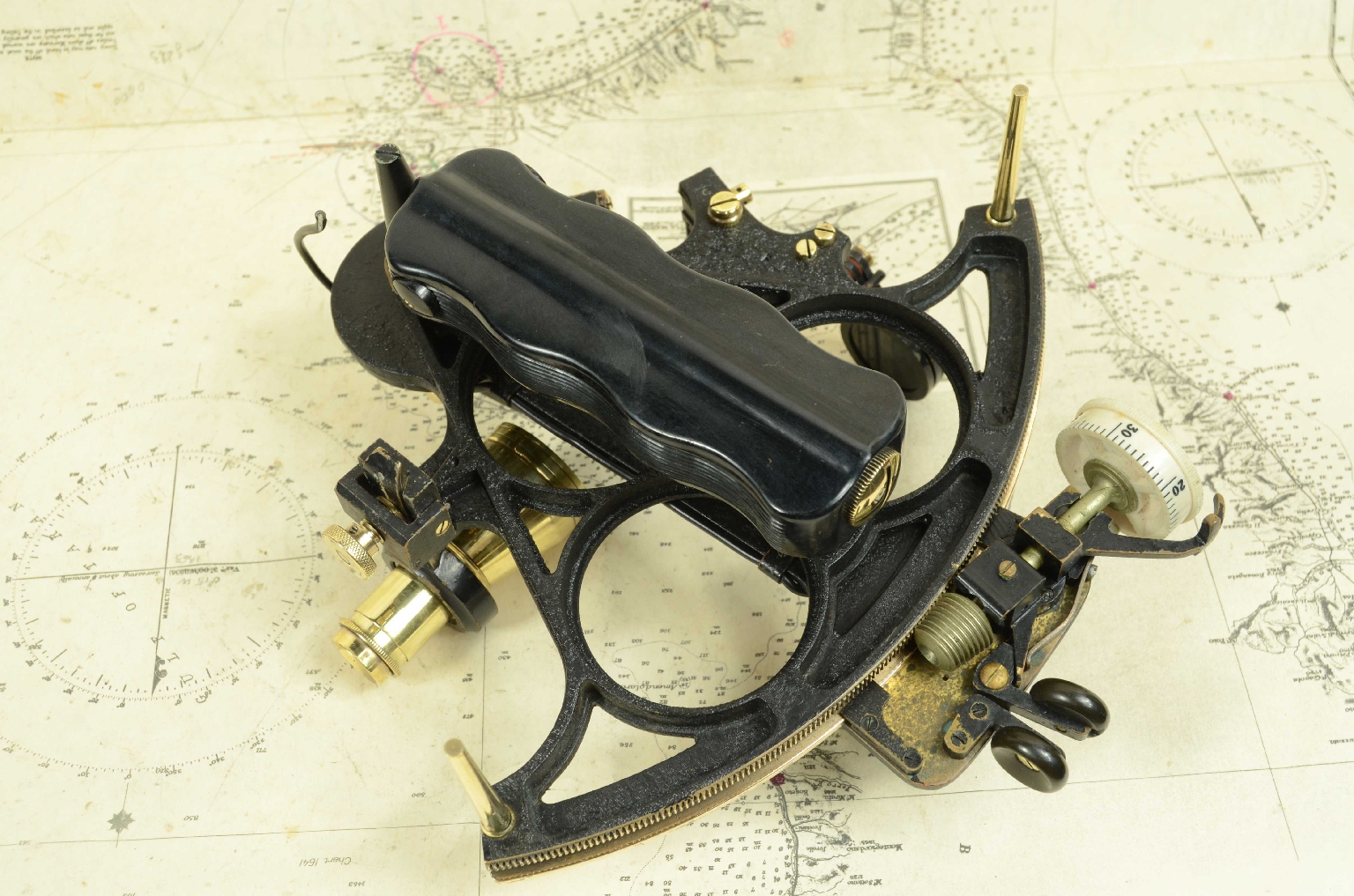 Antiquariato nautico/7869-Sestante Antico