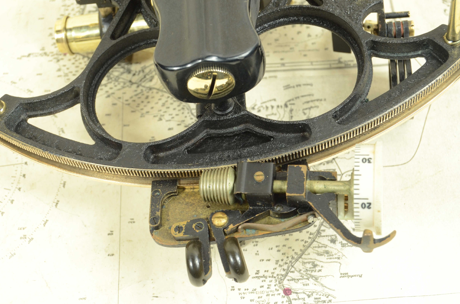 Nautical antiques/7869-Antique Sextant