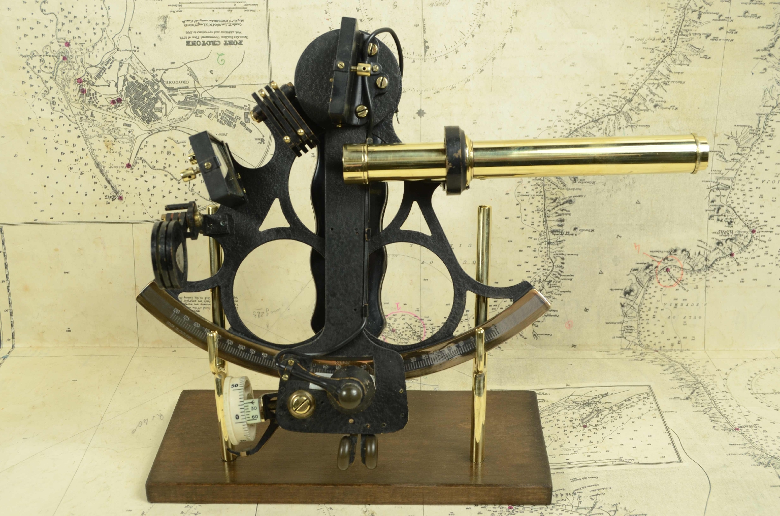 Nautical antiques/7869-Antique Sextant