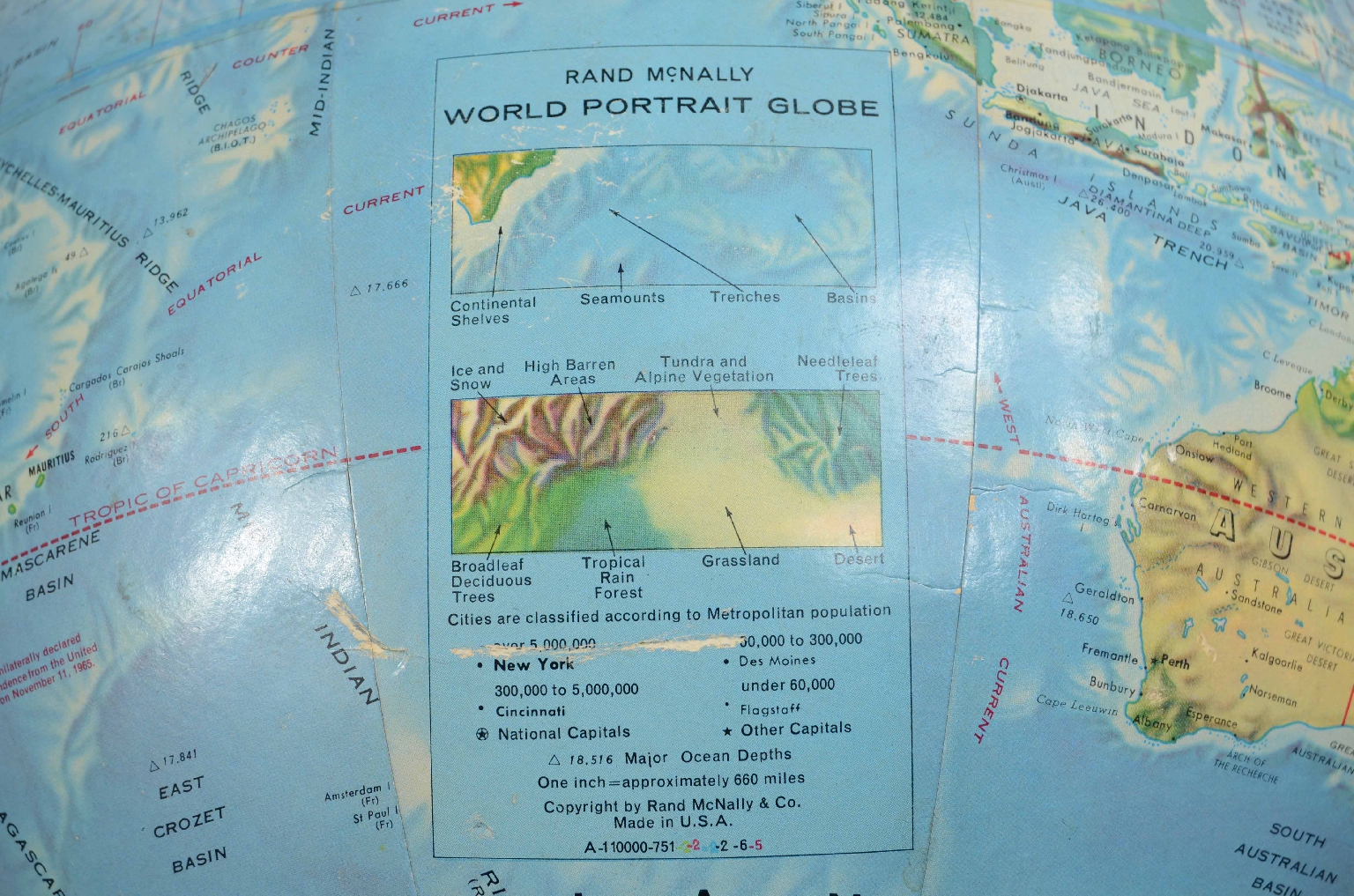 Antique globes-world maps/7889-Terrestrial Globe