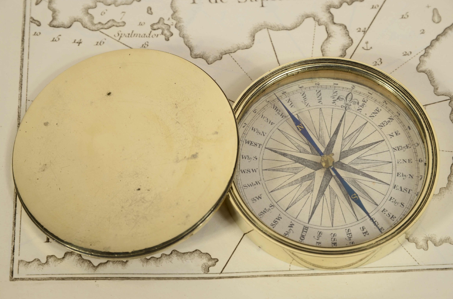 Antique compasses/7926-Pocket Compass