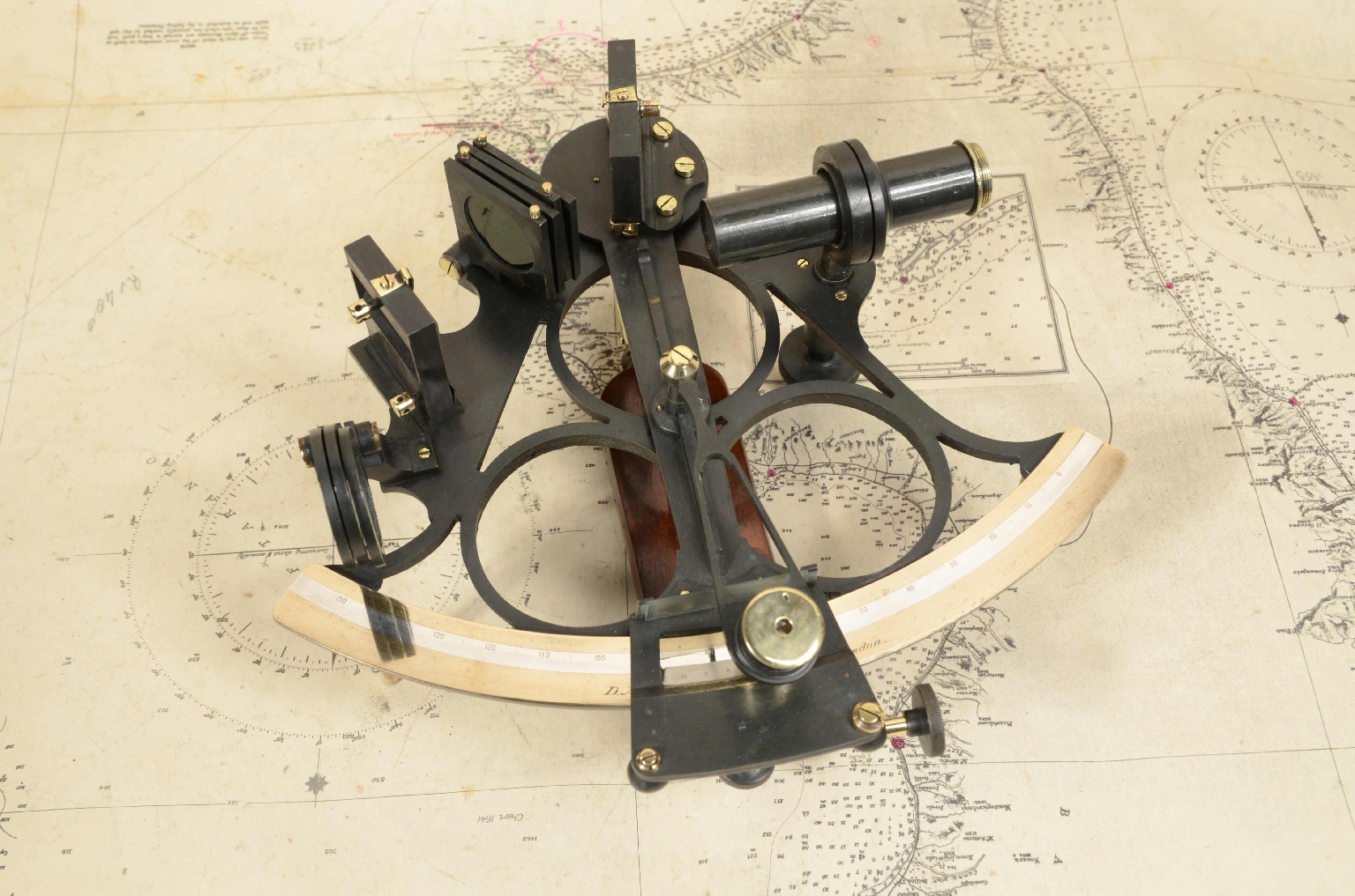 Nautical antiques/7932-Antique Sextant