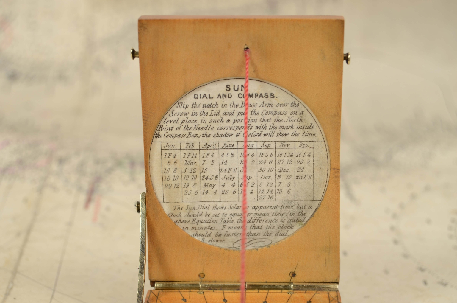 Antique compasses/7936-Sundial