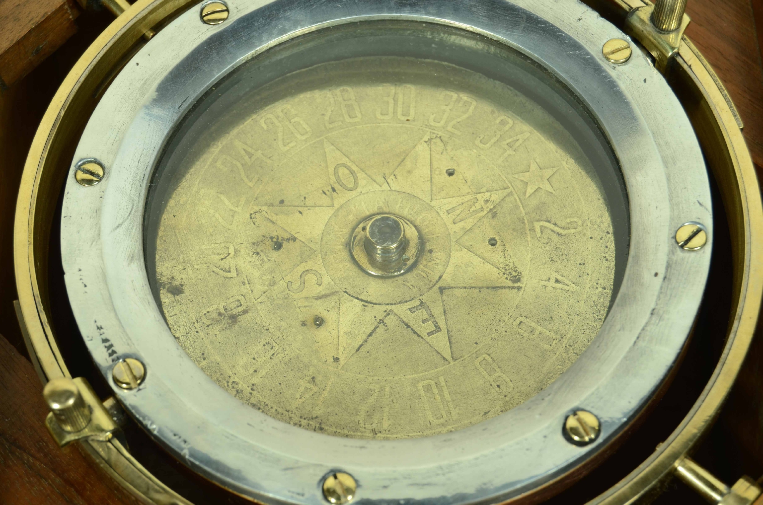 Antique compasses/7945-Nautical Compass