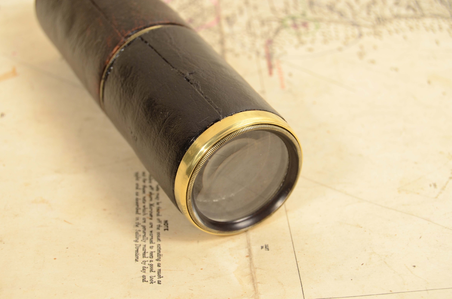 Nautical antiques/8005-Antique Telescope