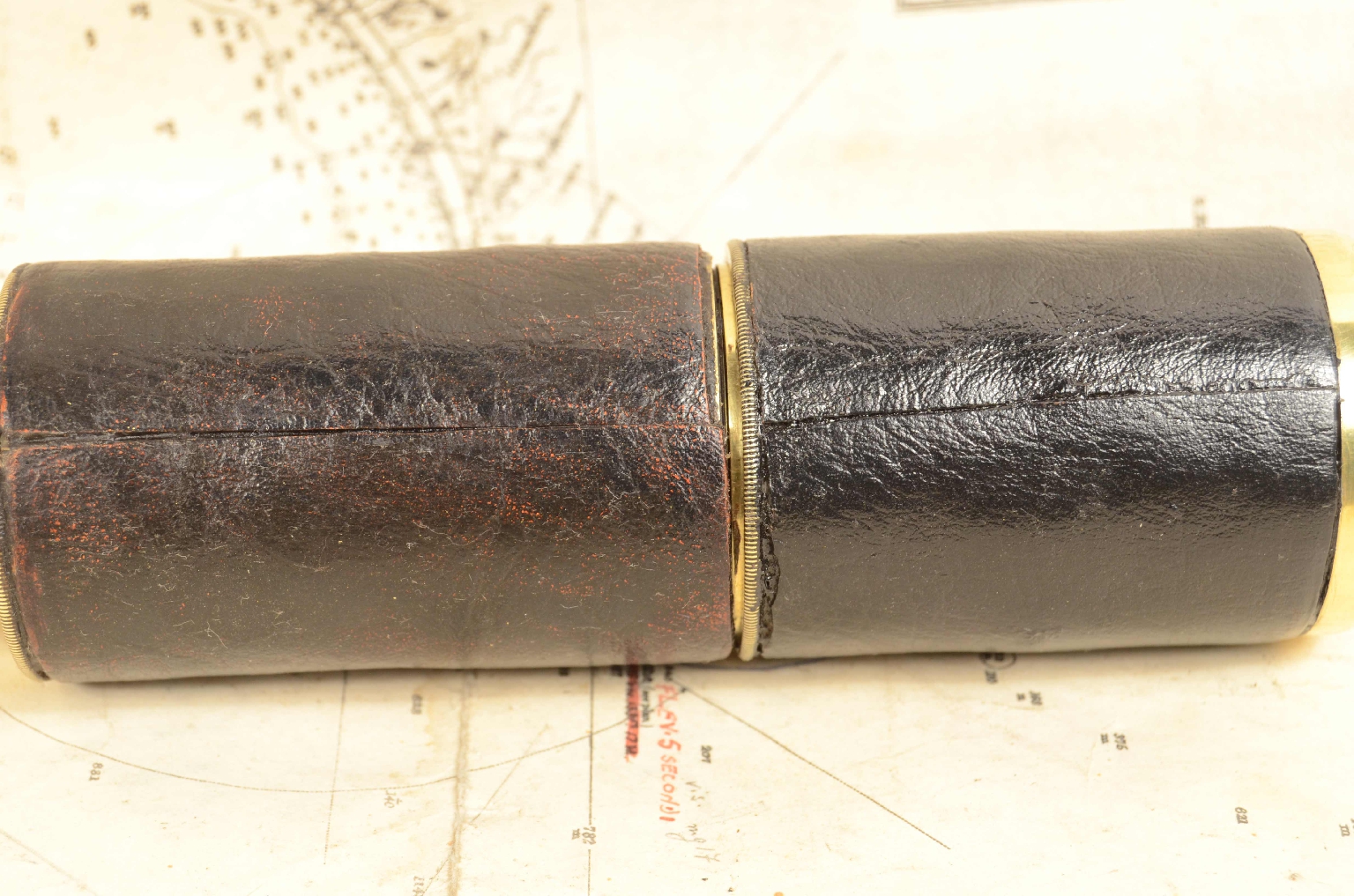 Nautical antiques/8005-Antique Telescope