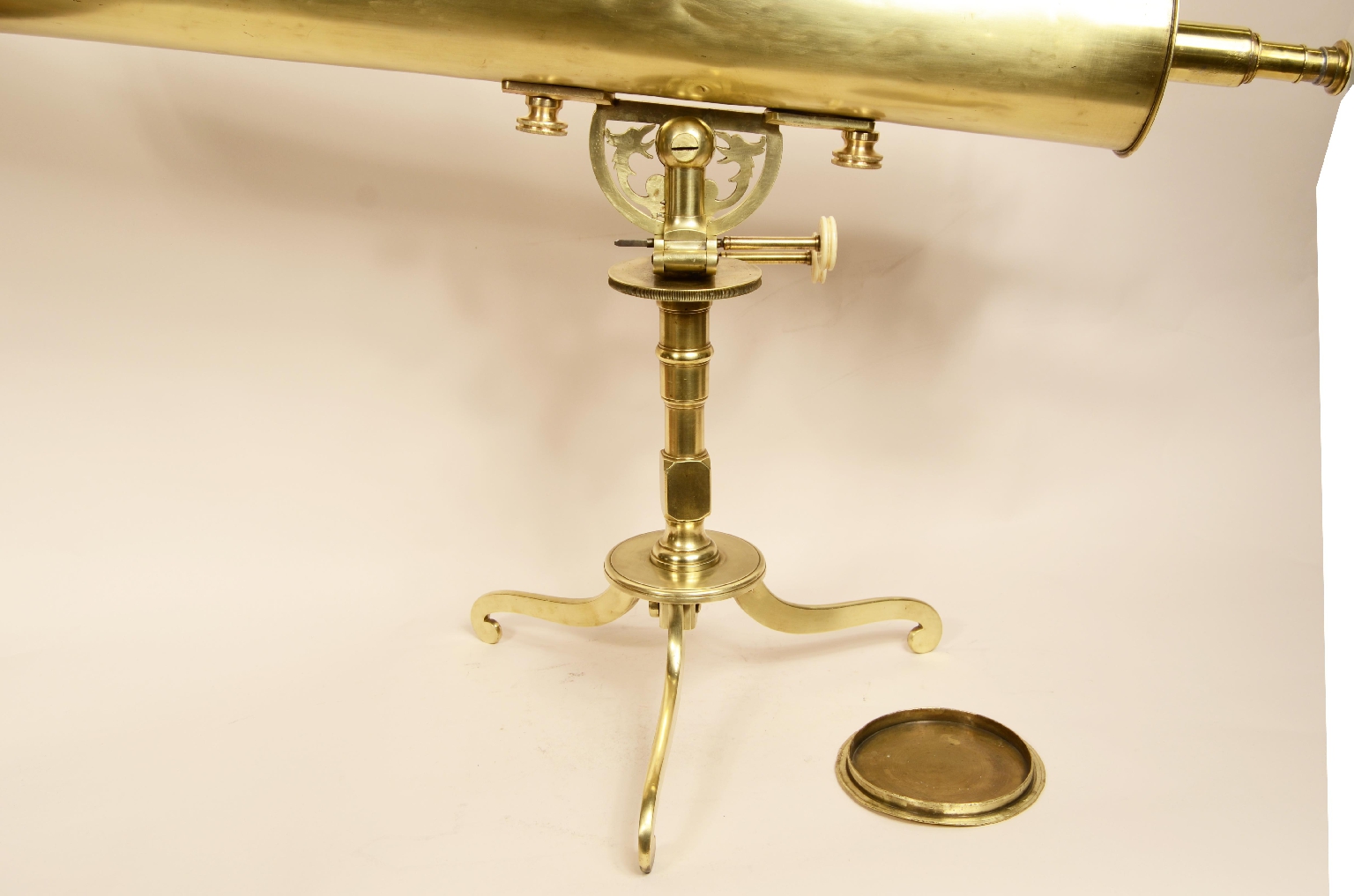 Antique astronomical instruments/8007-Refractor Telescope