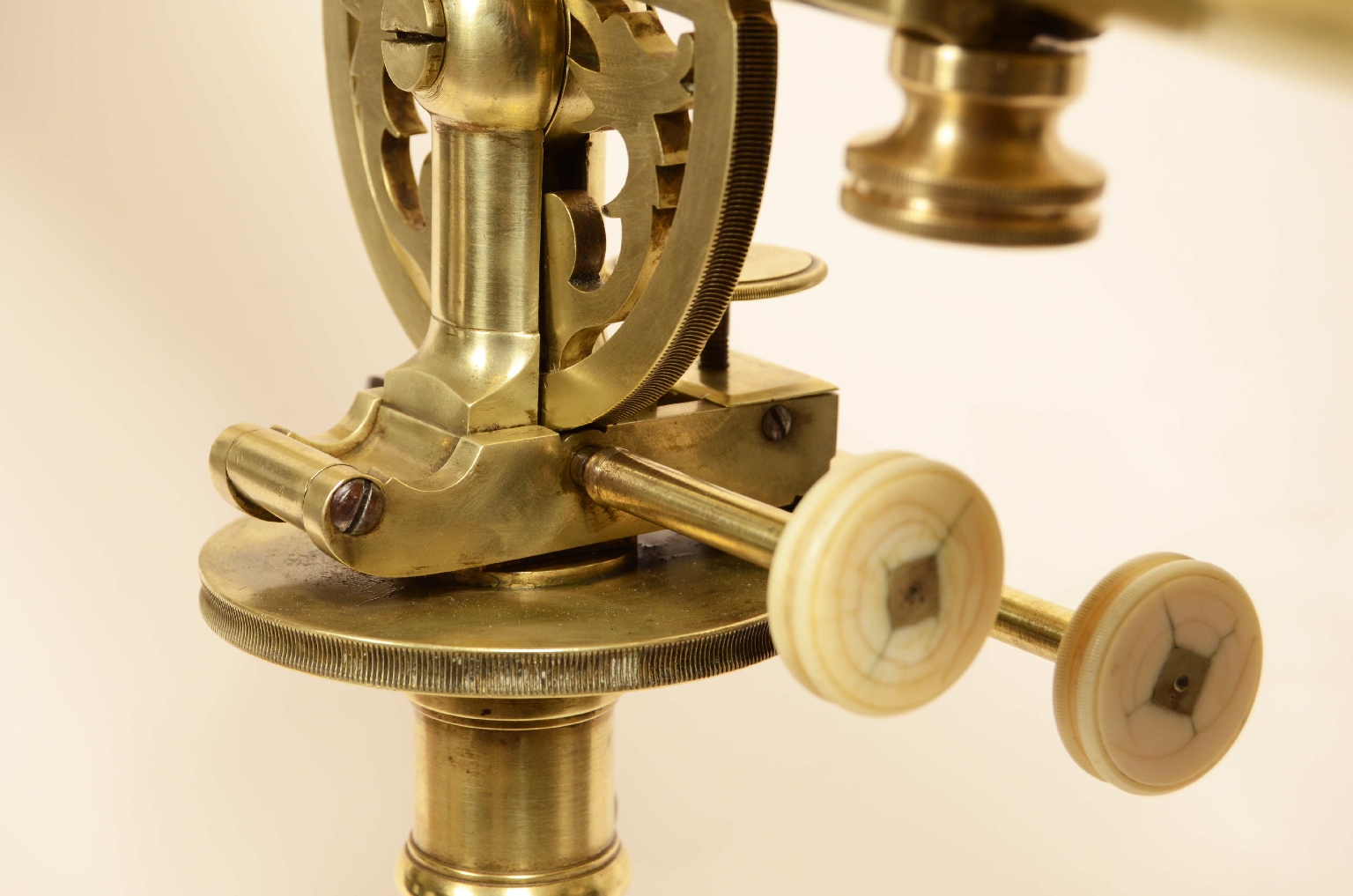 Strumenti astronomici antichi/8007-Telescopio Rifrattore
