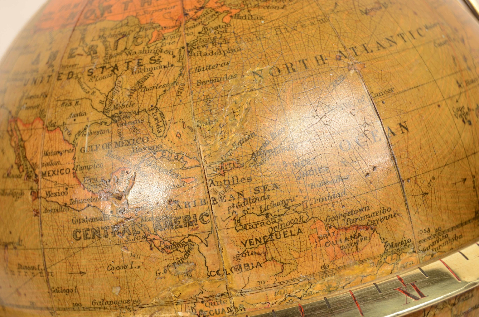 Antique globes-world maps/8029-Globe with Clock