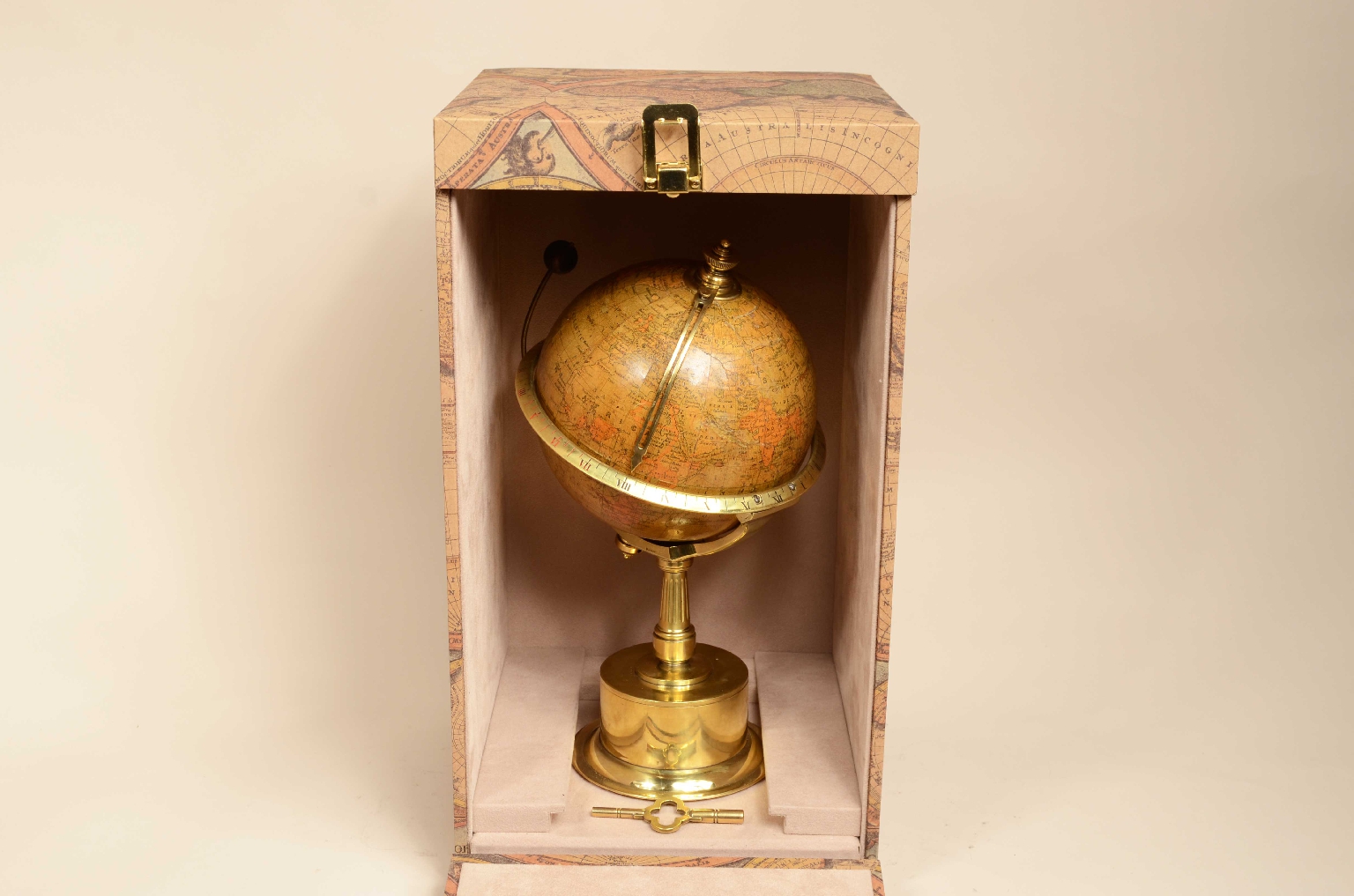 Antique globes-world maps/8029-Globe with Clock