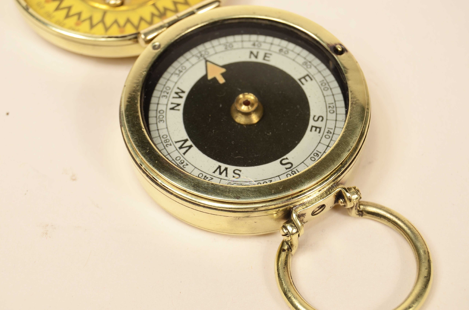 Antique compasses/8034-Pocket Compass