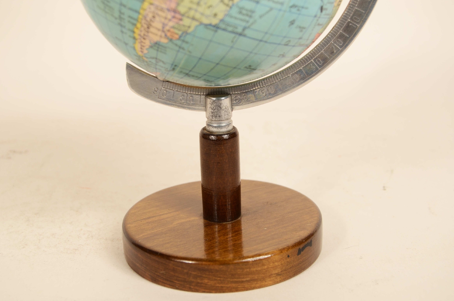 Antique globes-world maps/8040-Small Terrestrial Globe