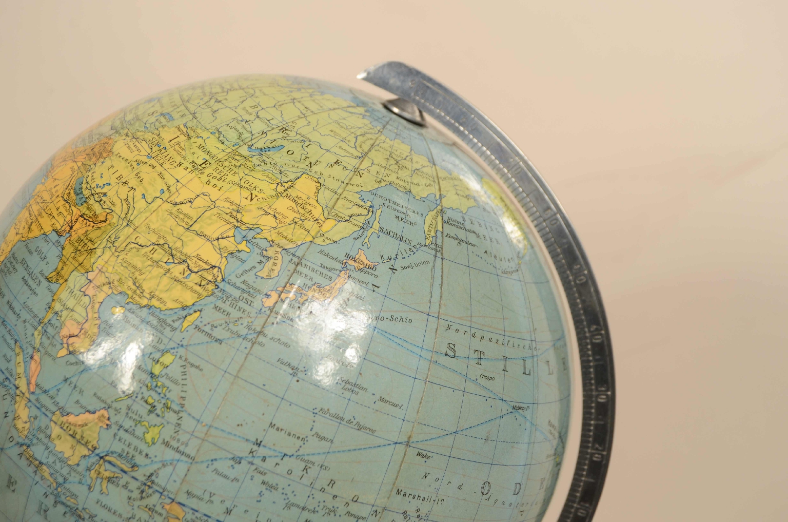 Antique globes-world maps/8046-Terrestrial Globe