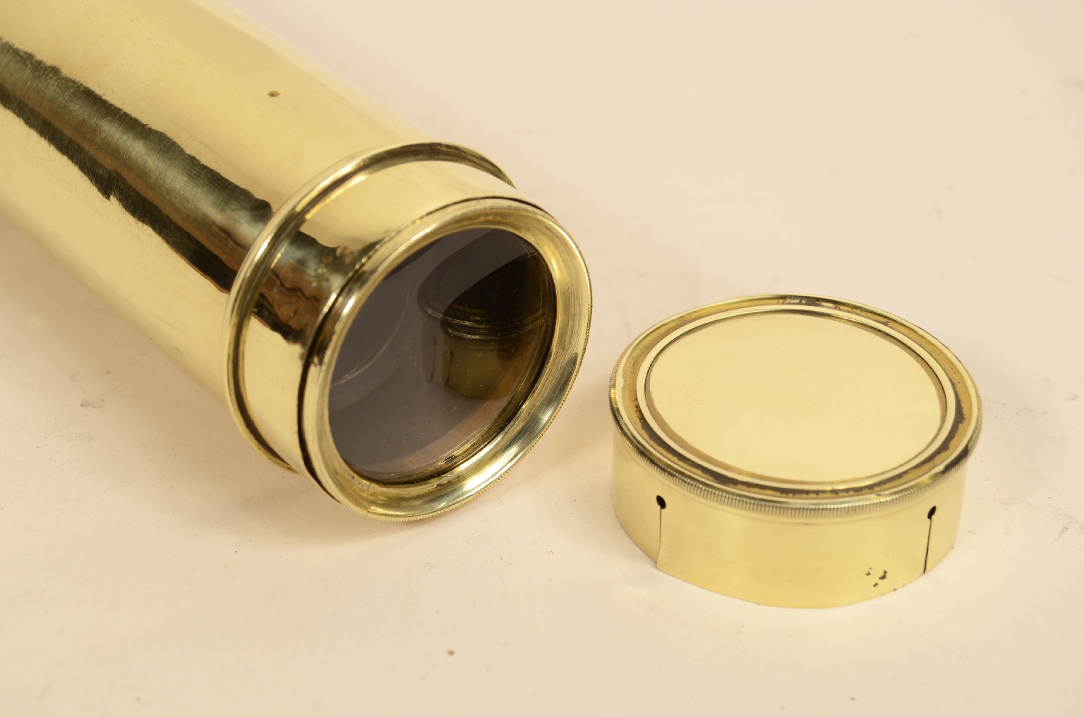 Nautical antiques/8058-Antique Telescope