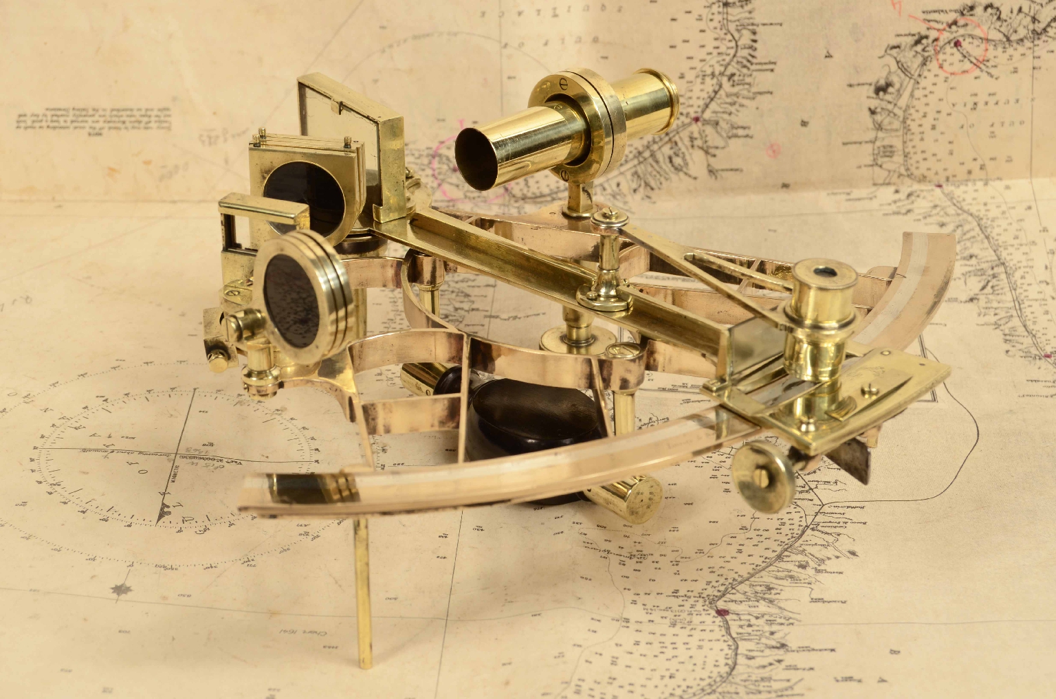 Nautical antiques/8070-Antique Sextant