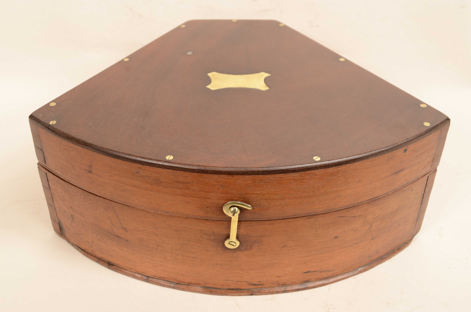 Nautical antiques/8070-Antique Sextant