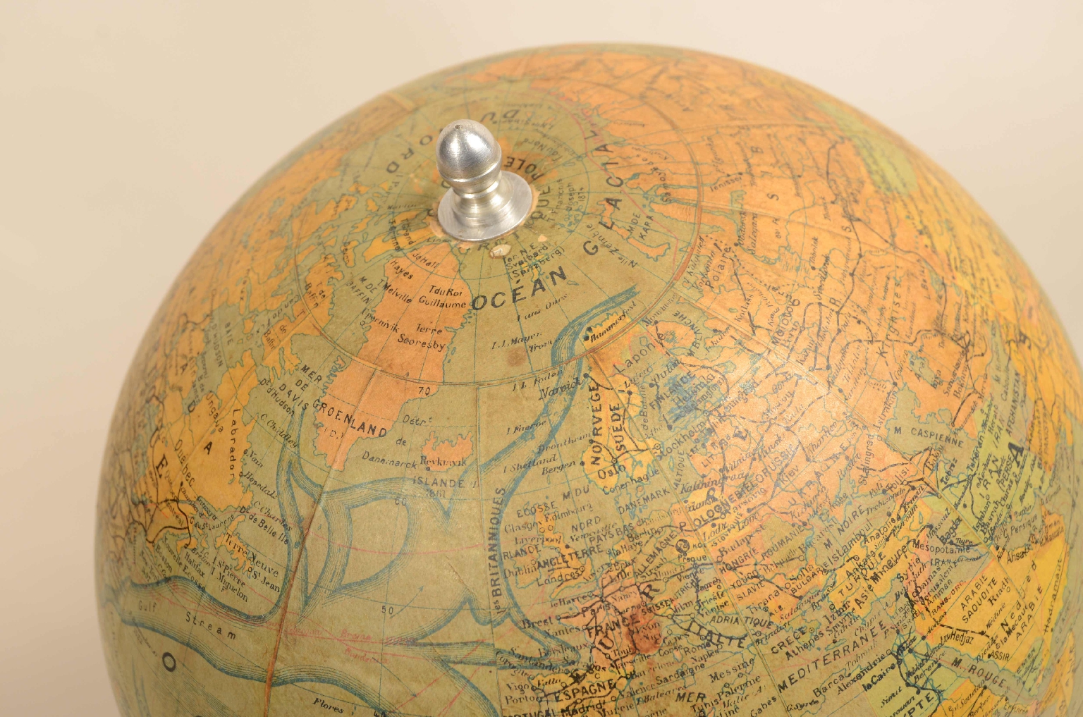 Antique globes-world maps/8103-Terrestrial Globe