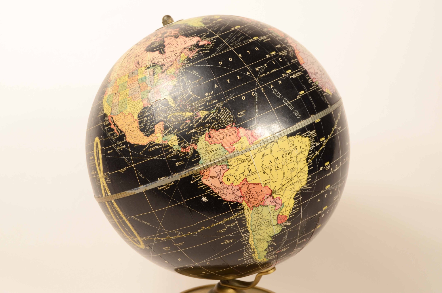 Antique globes-world maps/8109-Terrestrial Globe