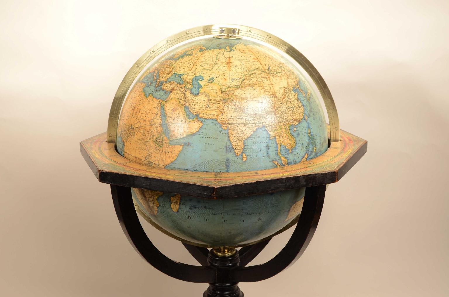 Globi-mappamondi antichi/8113-Globo Terrestre
