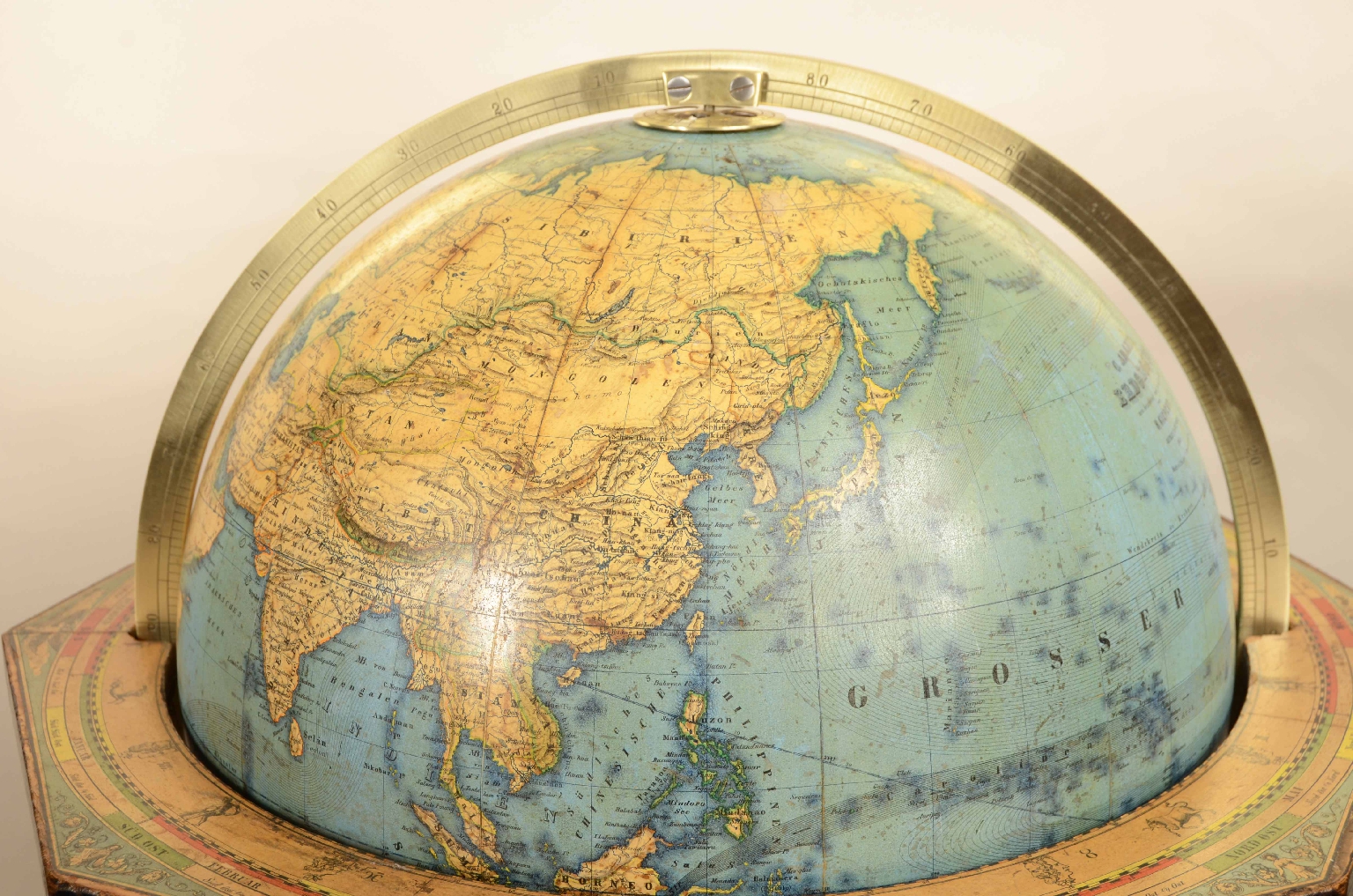 Antique globes-world maps/8113-Terrestrial Globe
