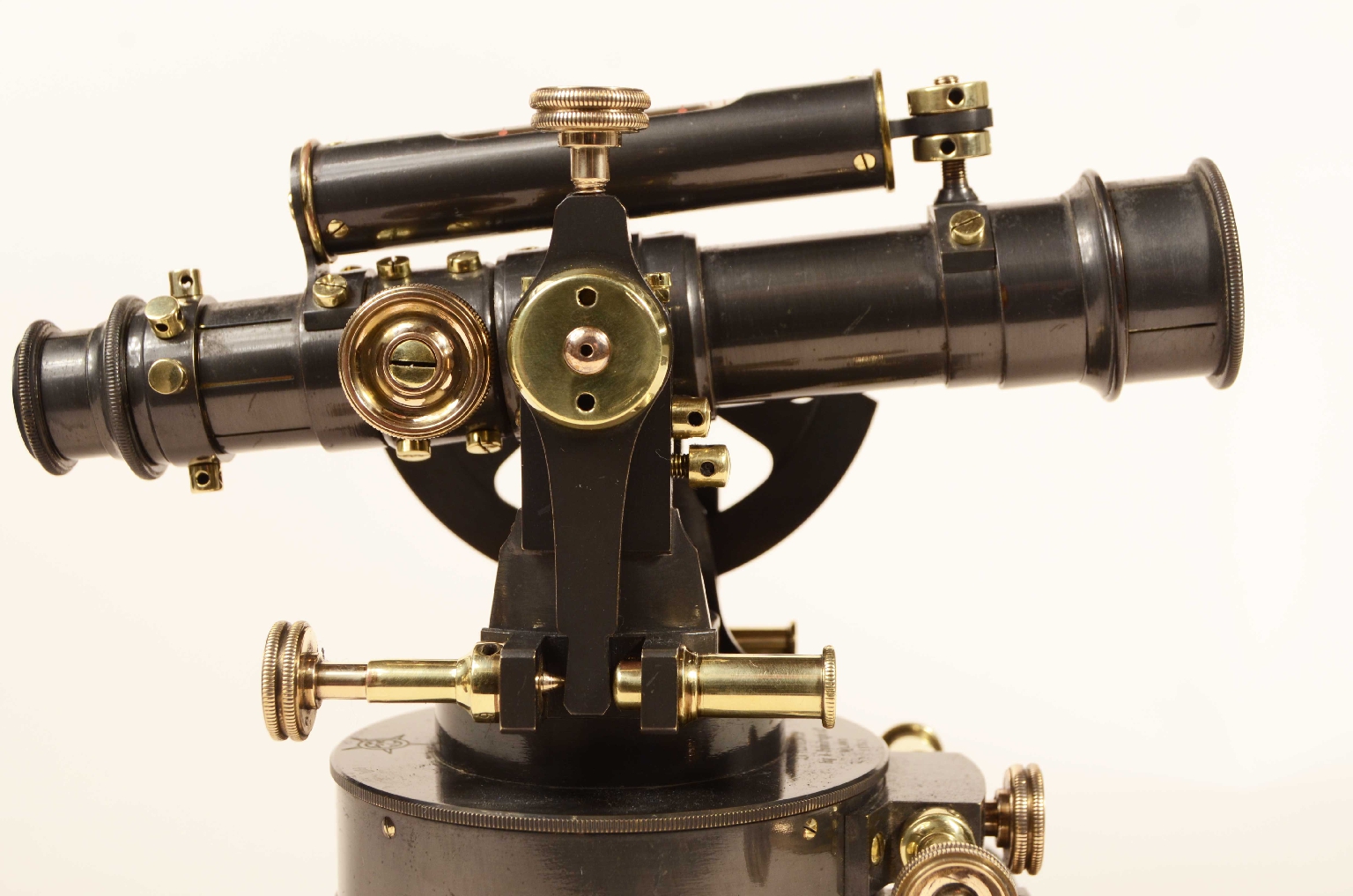 Strumenti di misura antichi/8130-Tacheometro