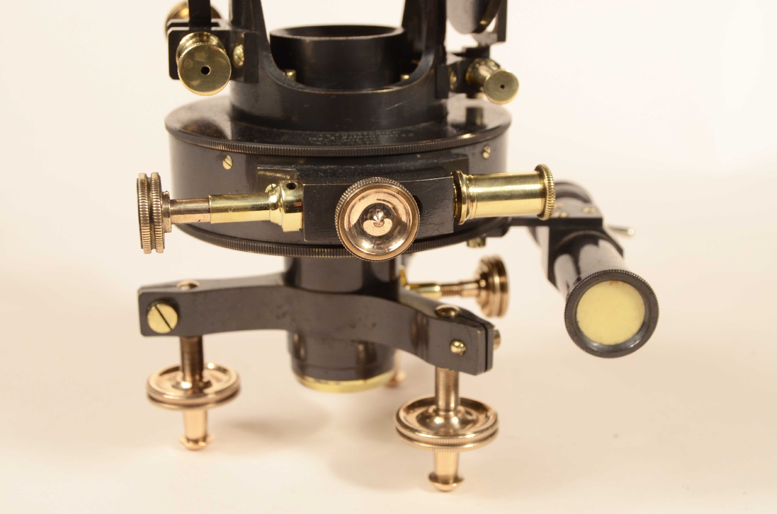 Strumenti di misura antichi/8130-Tacheometro