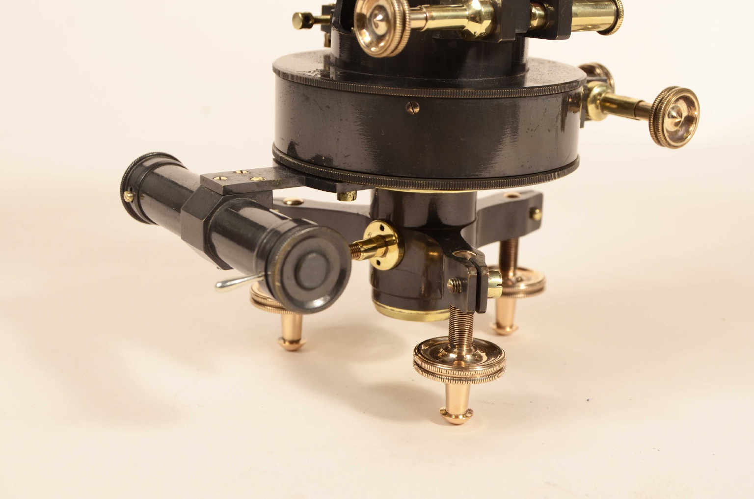 Strumenti di misura antichi/8130-Tacheometro