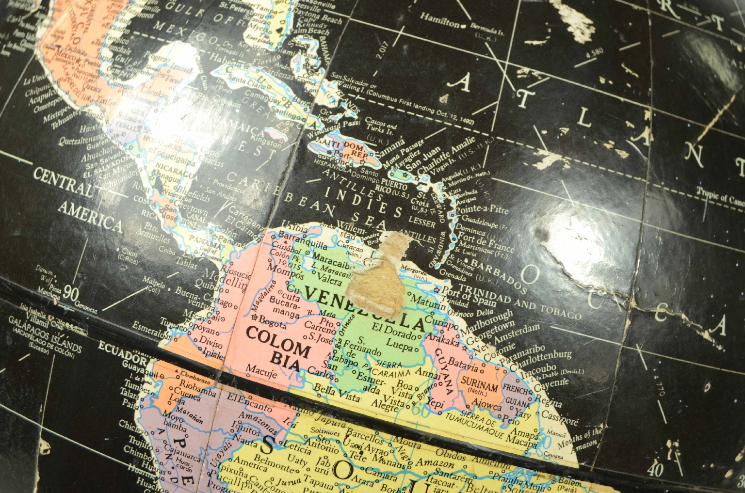 Antique globes-world maps/8148-Black Terrestrial Globe