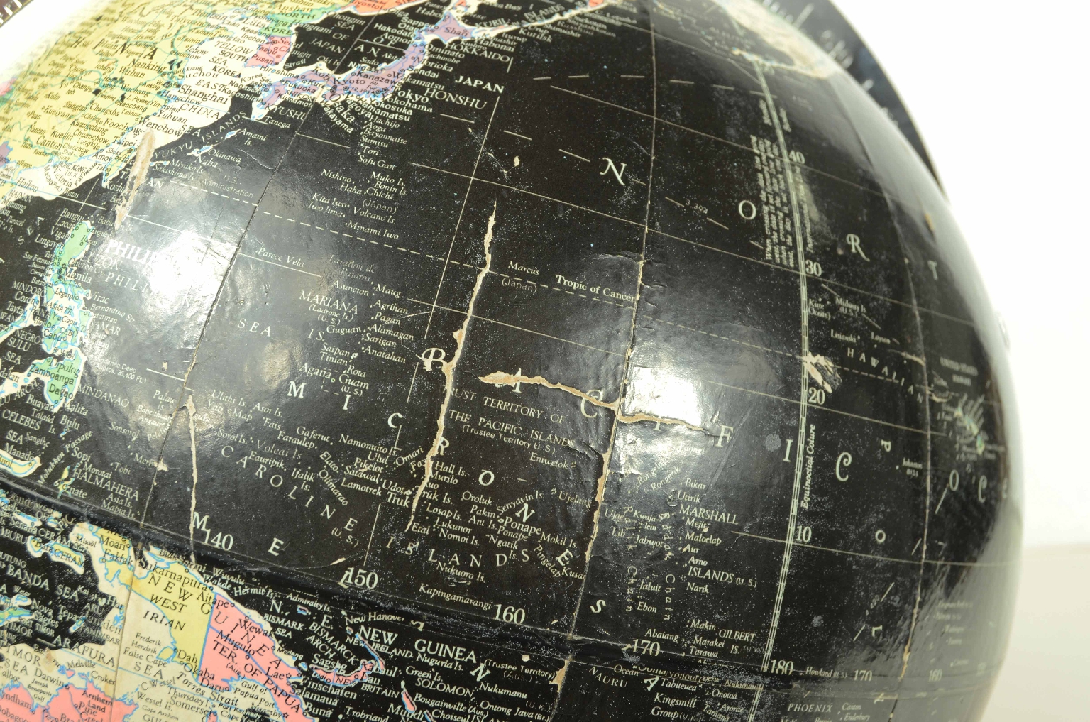 Antique globes-world maps/8148-Black Terrestrial Globe