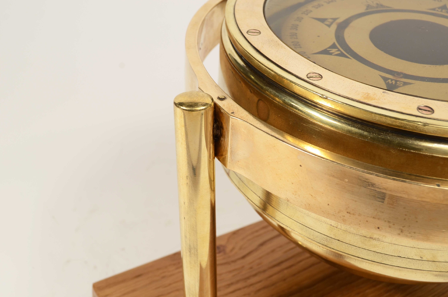 Antique compasses/8169-Large Nautical Compass