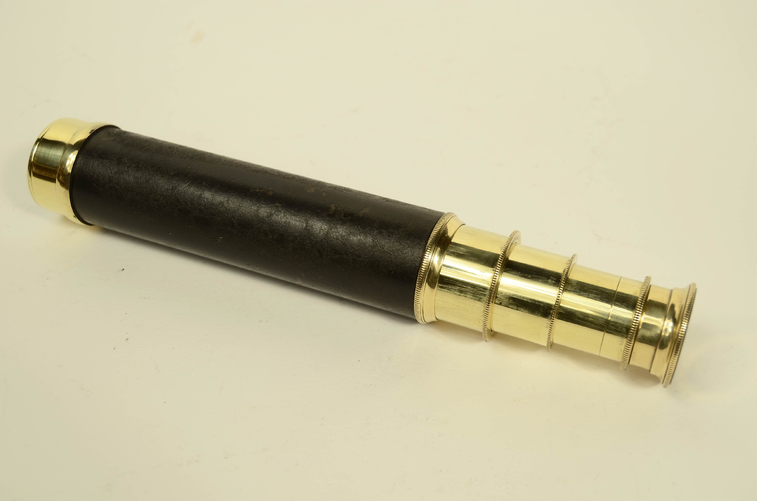 Nautical antiques/8191-Antique Telescope