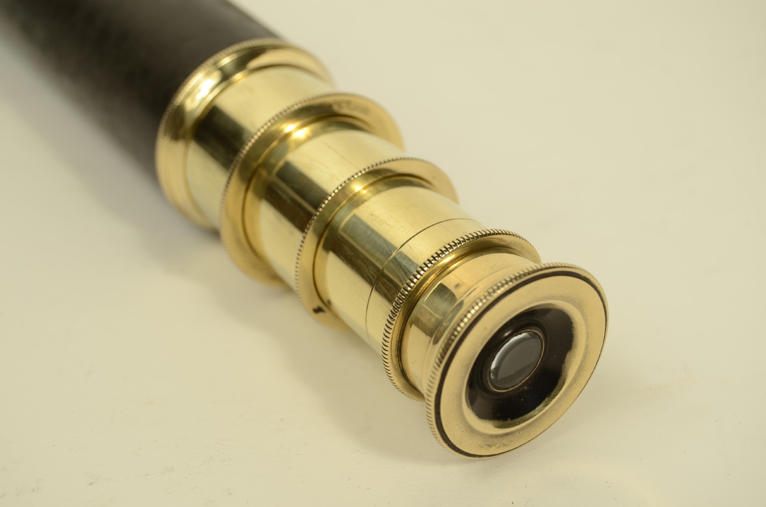 Nautical antiques/8191-Antique Telescope