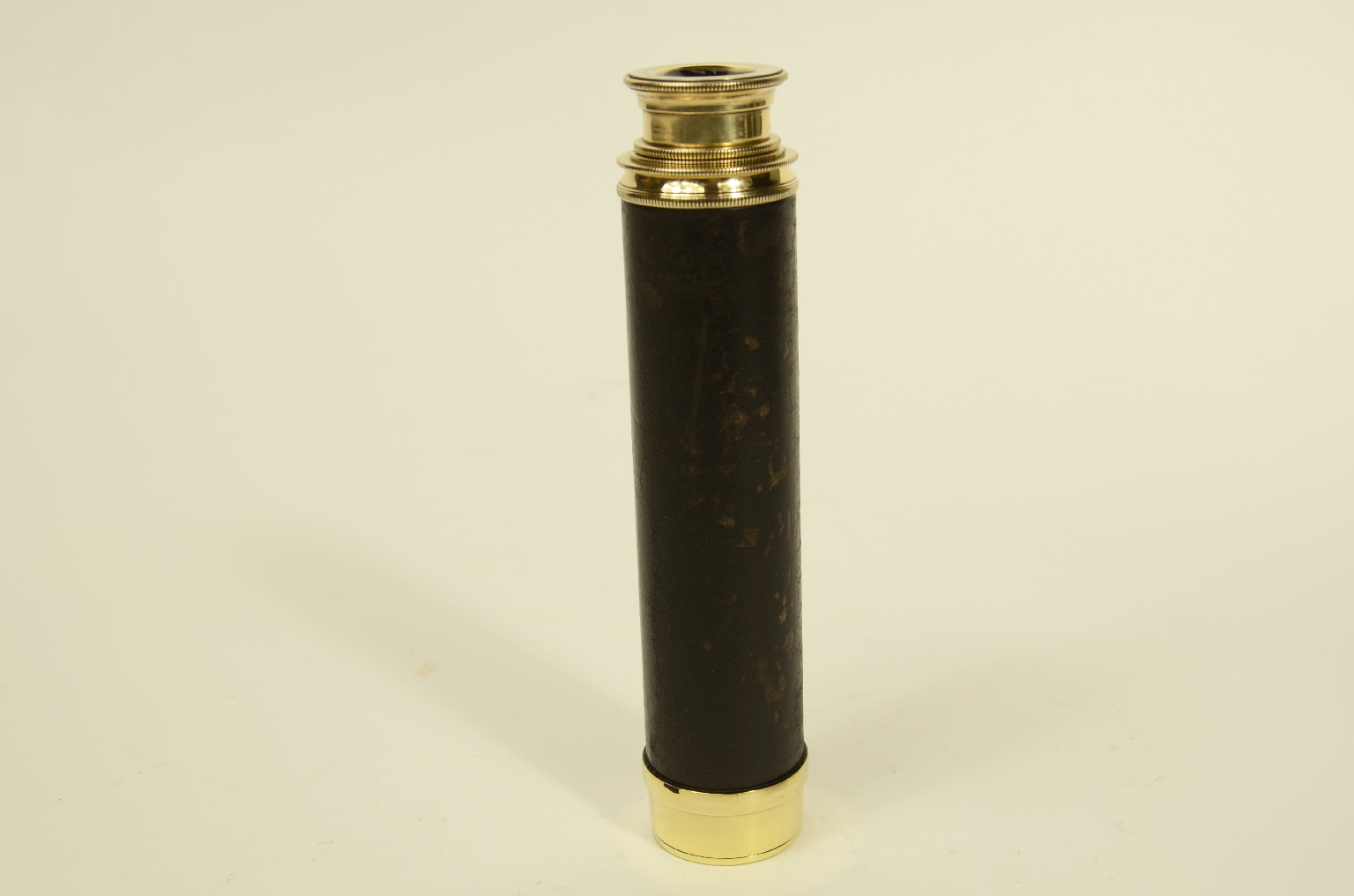 Nautical antiques/8191-Antique Telescope