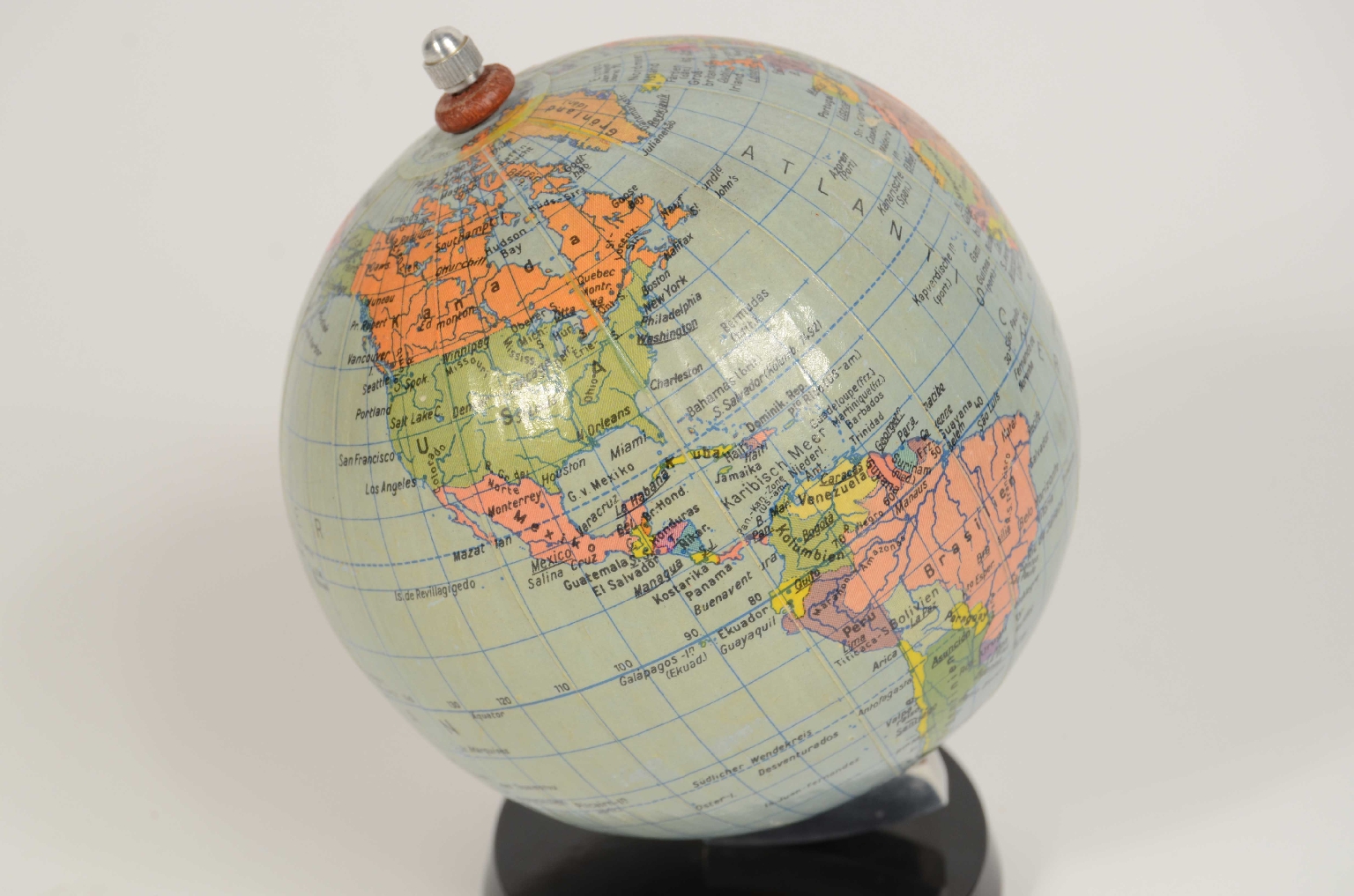 Antique globes-world maps/8195-Small Terrestrial Globe