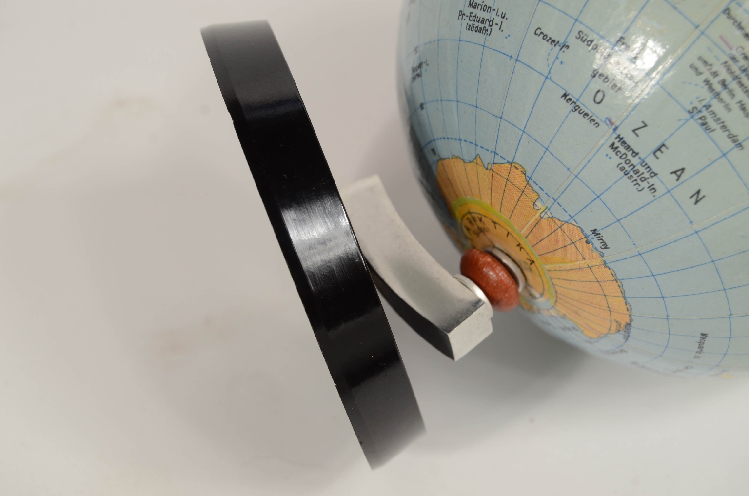Globi-mappamondi antichi/8195-Piccolo Globo Terrestre