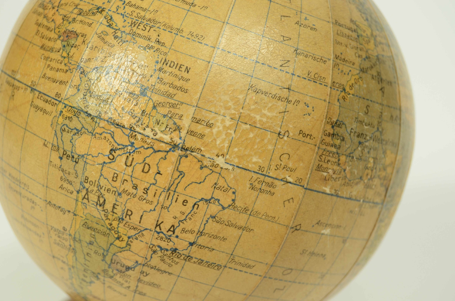 Antique globes-world maps/8197-Small Terrestrial Globe