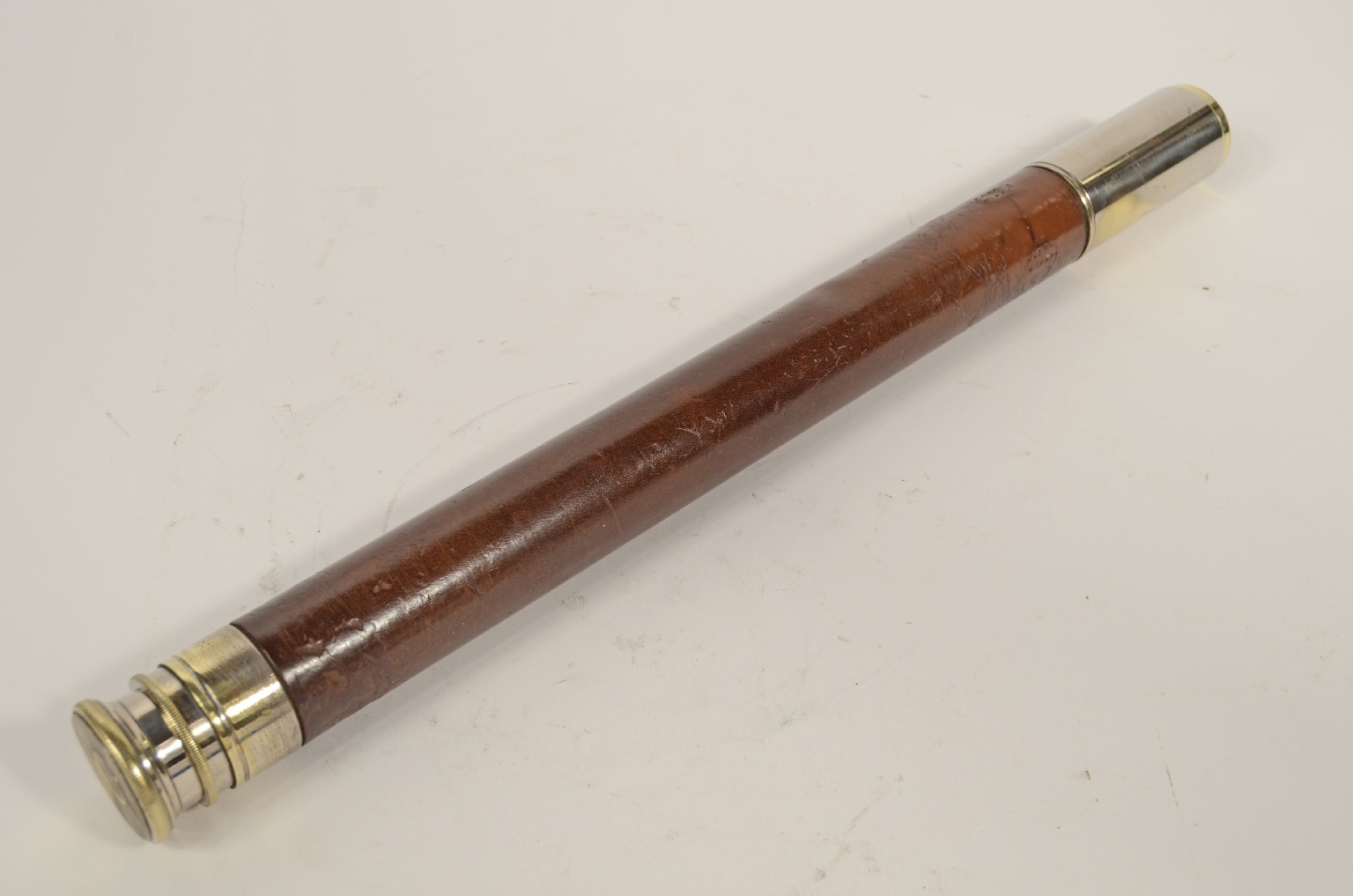 Nautical antiques/8197a-Antique Telescope