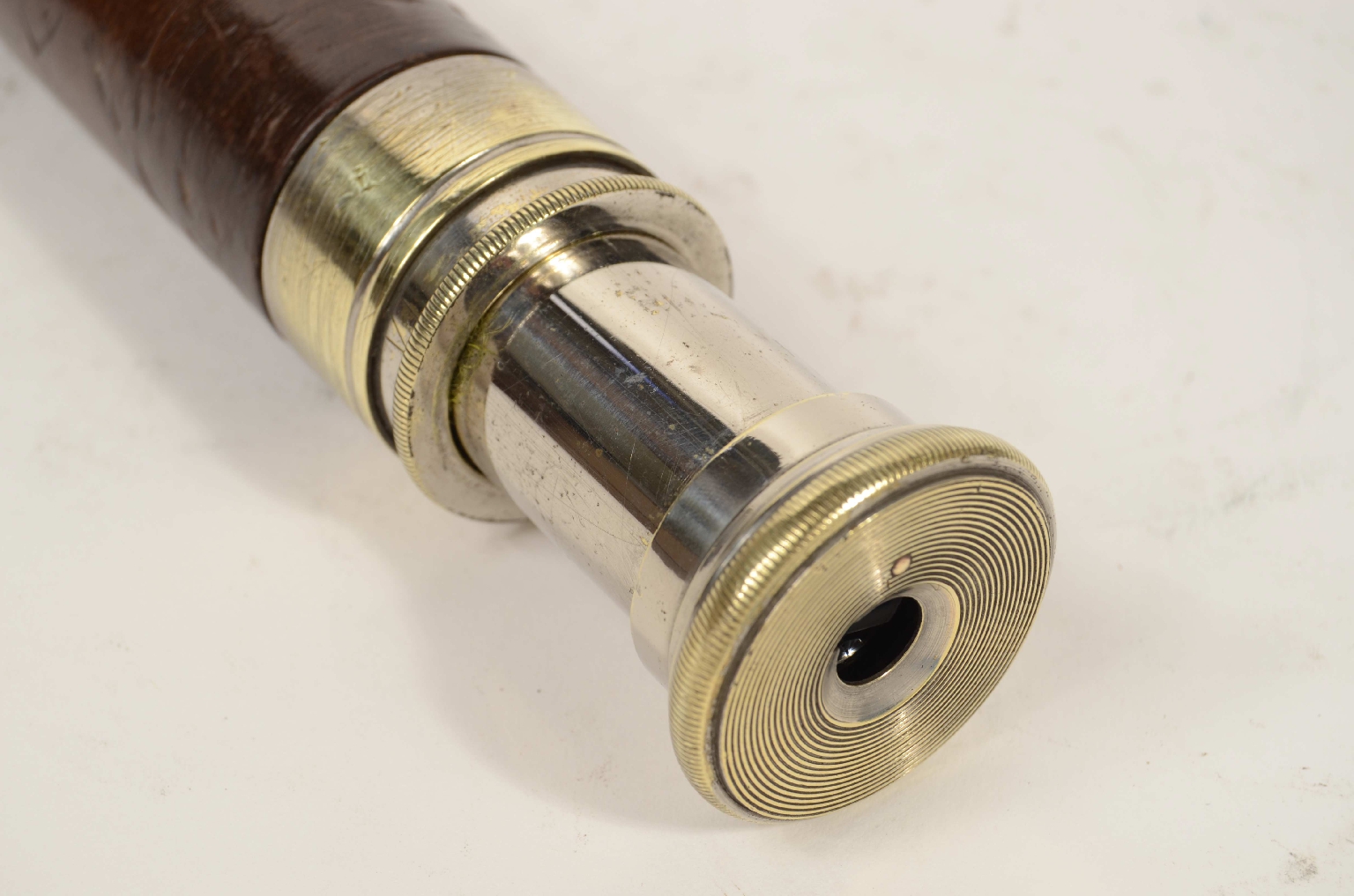 Nautical antiques/8197a-Antique Telescope