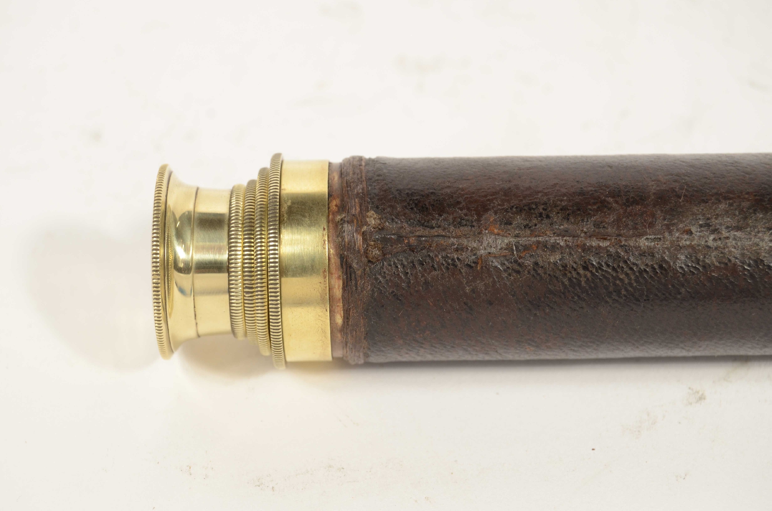 Nautical antiques/8200-Antique Telescope