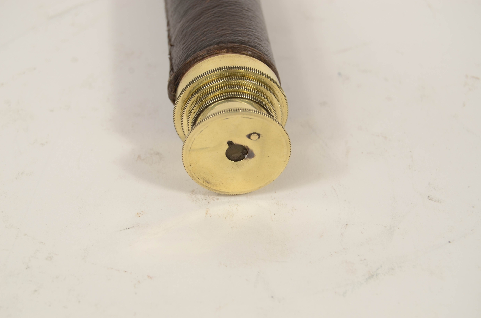 Nautical antiques/8200-Antique Telescope