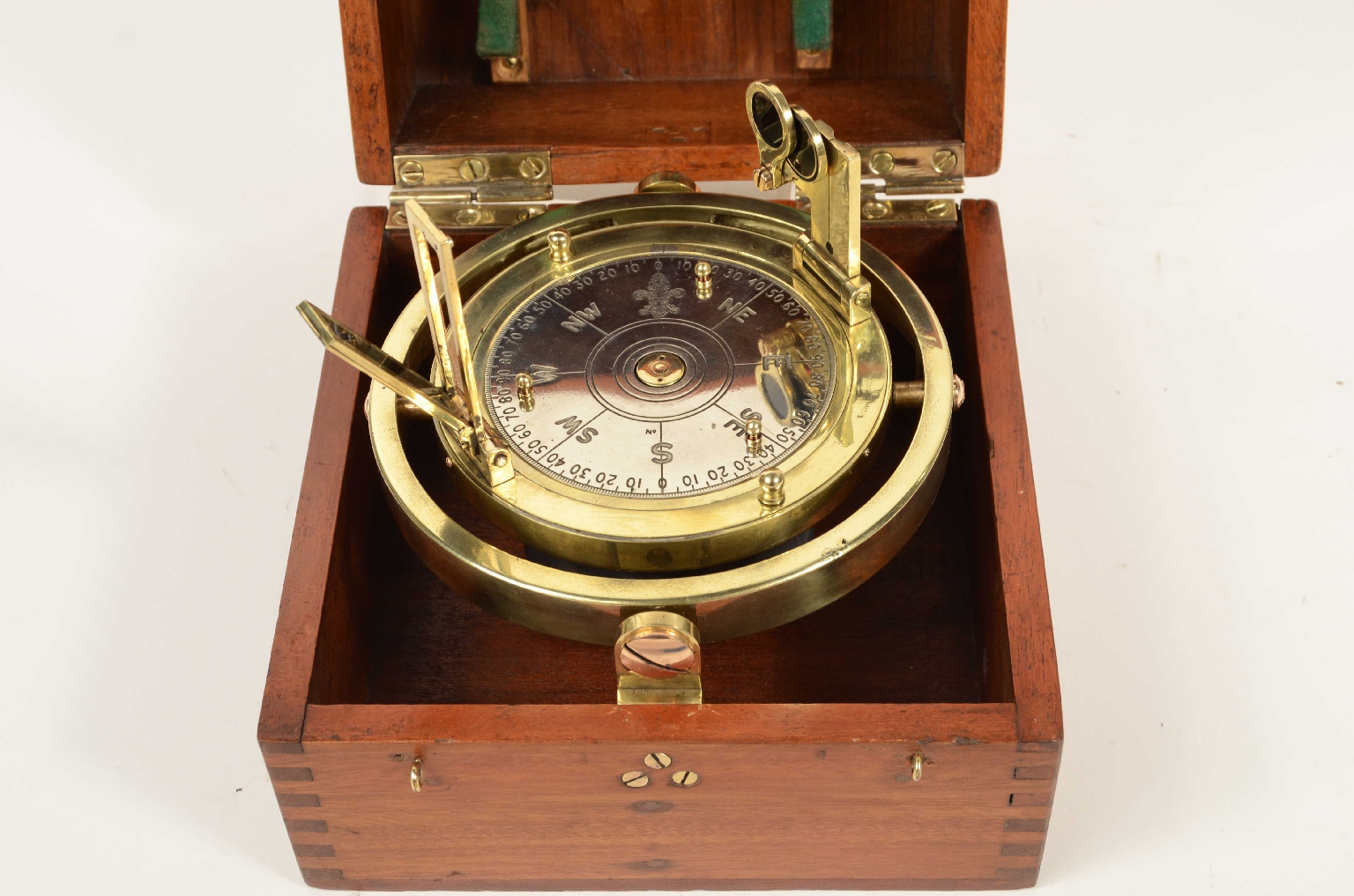 Nautical antiques/8213-Pelorus