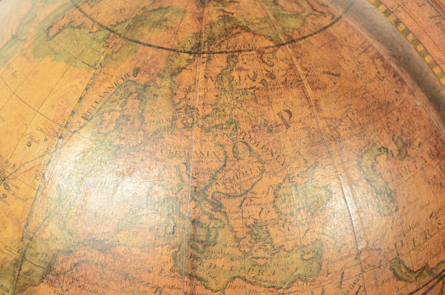 Antique globes-world maps/8236a-Terrestrial Globe