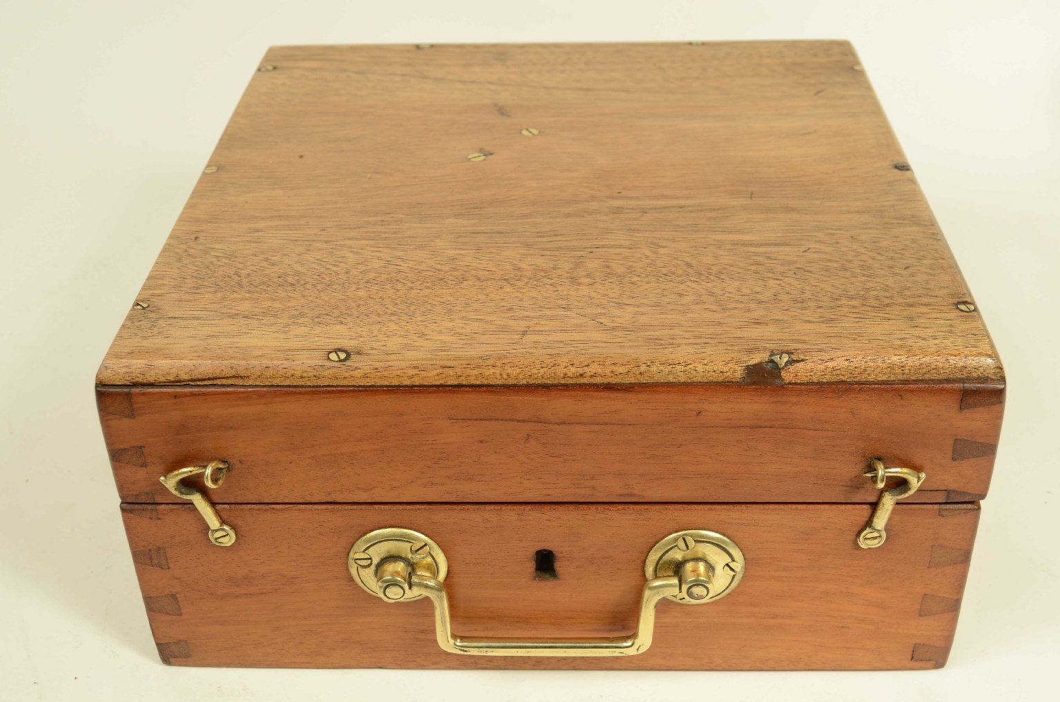 Nautical antiques/8248a-Antique Sextant