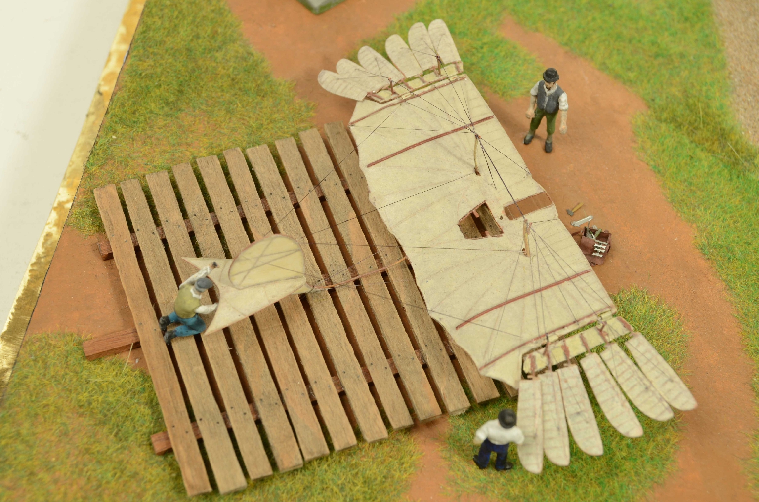 Old aircraft/8259b-Scale Model