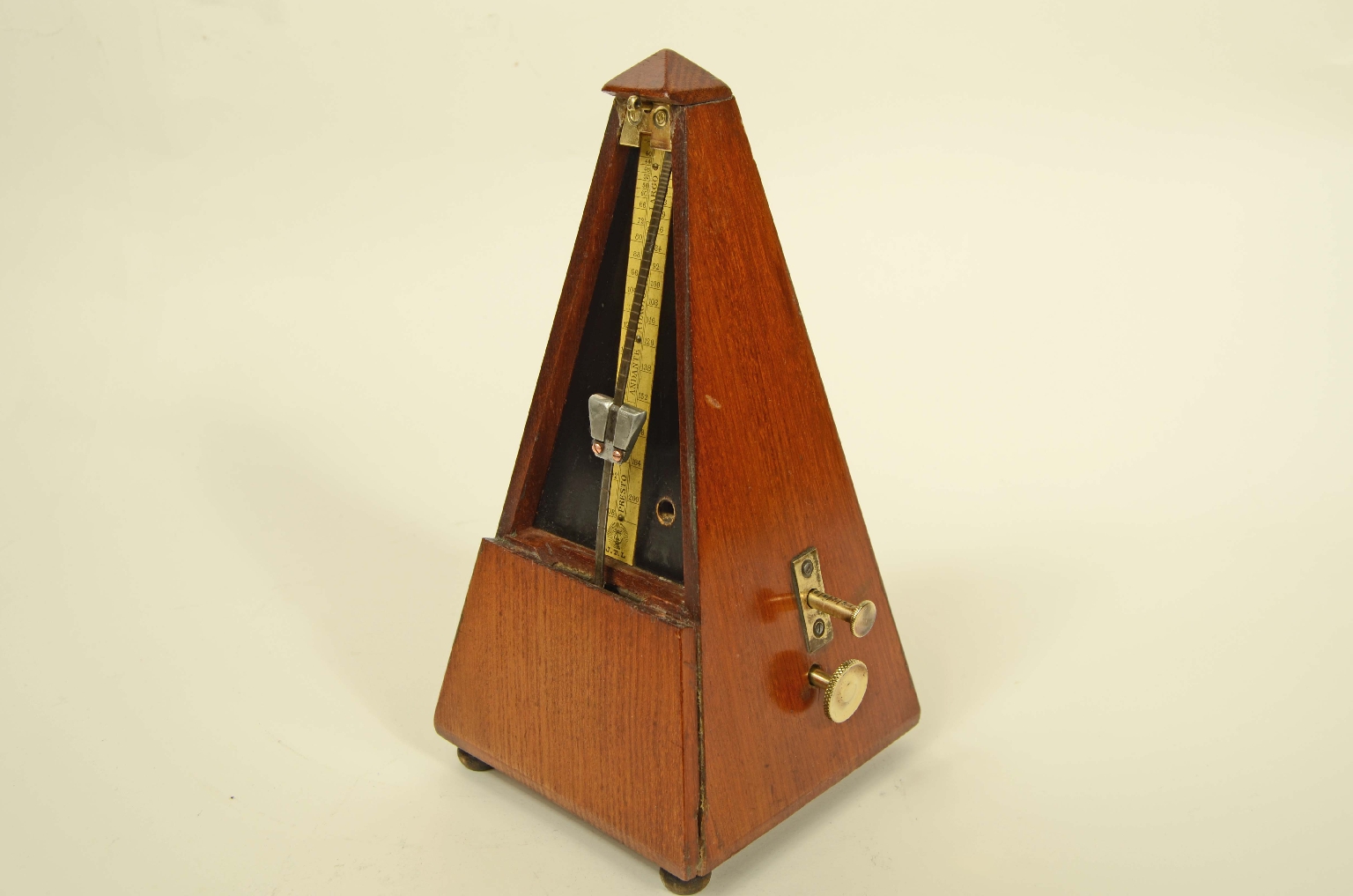 Antique measuring instruments/8281-Antique Metronome
